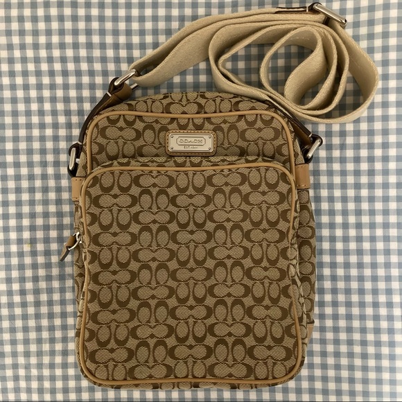 Coach Camera Bag - Picture 2 of 5